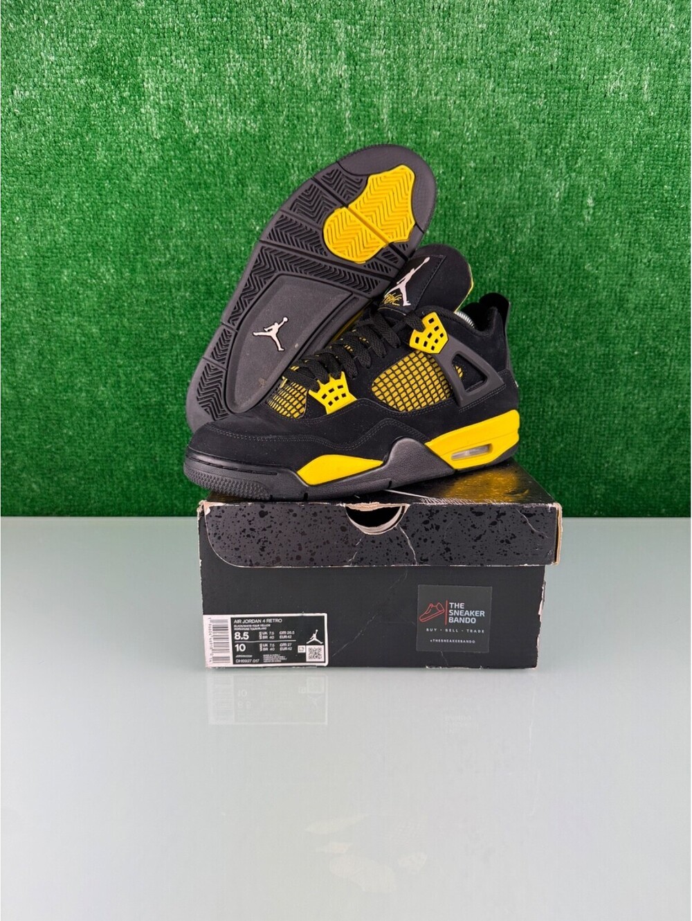 Size 8.5 - Jordan 4 Retro Mid Thunder